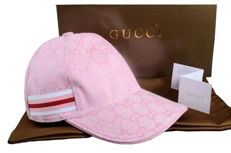 Casquettes Gucci pour femme .